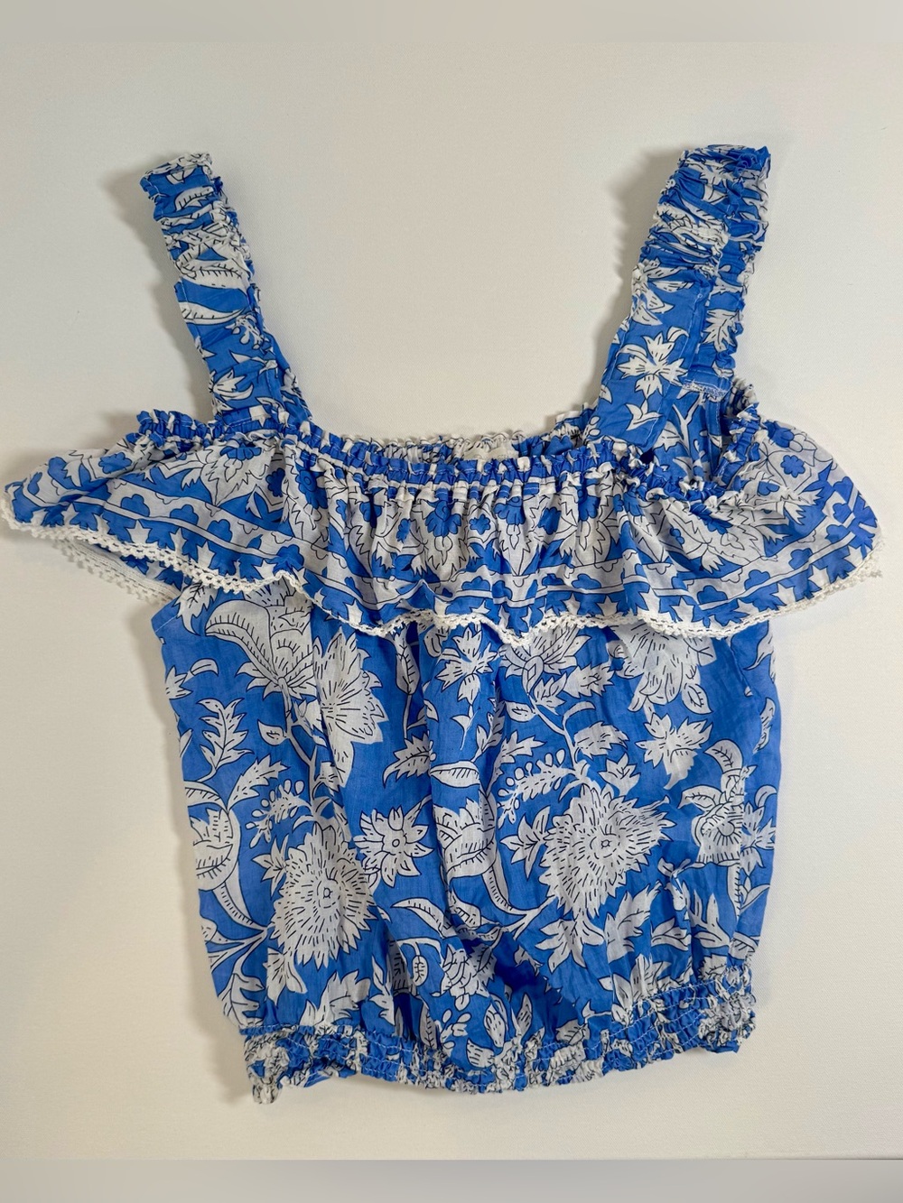 Jennifer & Grace Anthropologie Blue
White Floral off shoulder ruffle top Size L - Picture 8 of 9